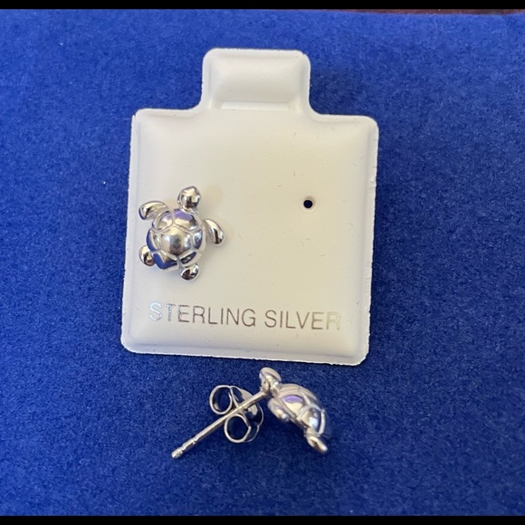 925 Sterling Silver gold plated OR silver MINI Turtle Post Earrings push back - Picture 4 of 6